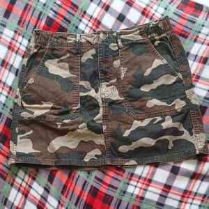 American Eagle Camouflage Corduroy Skirt